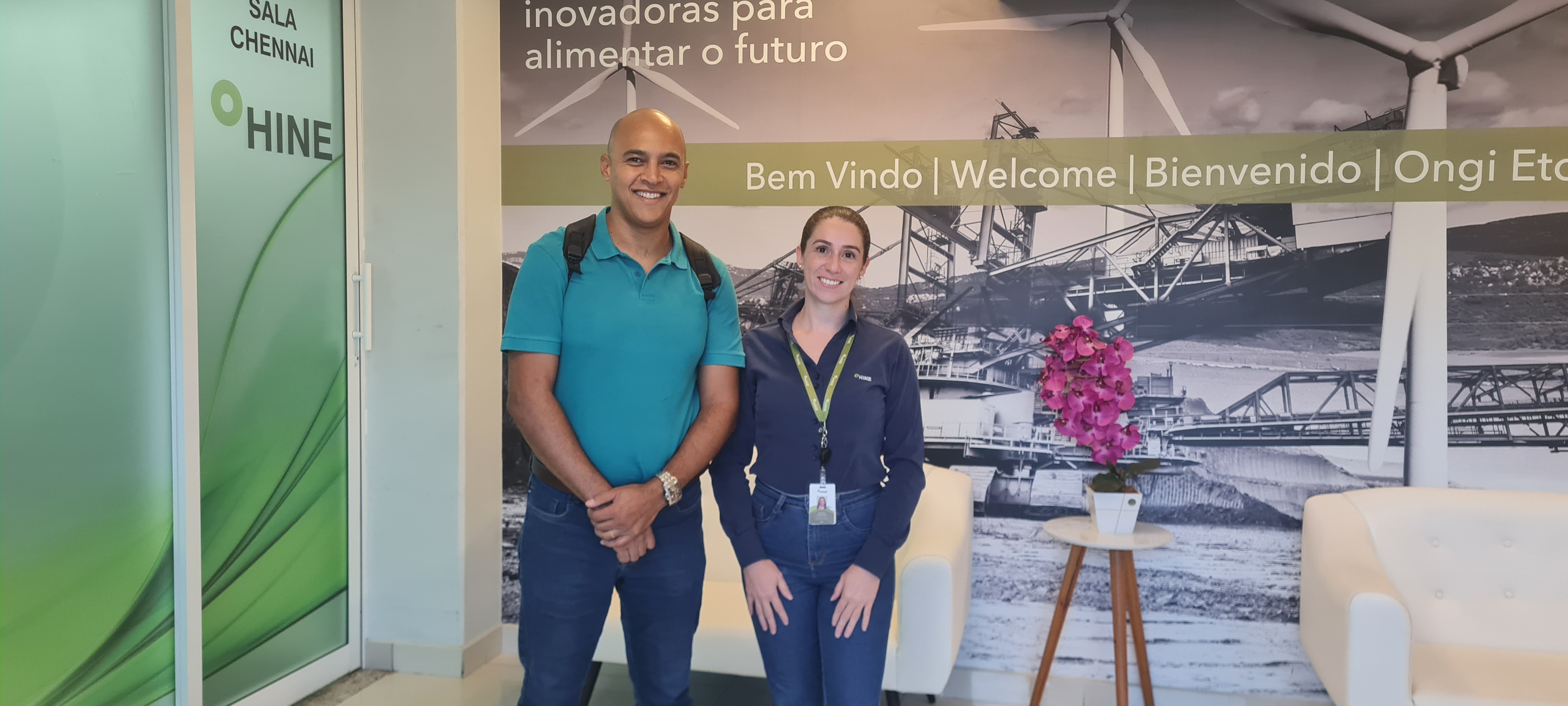 Registro de visita técnica em cliente com equipe da operação
